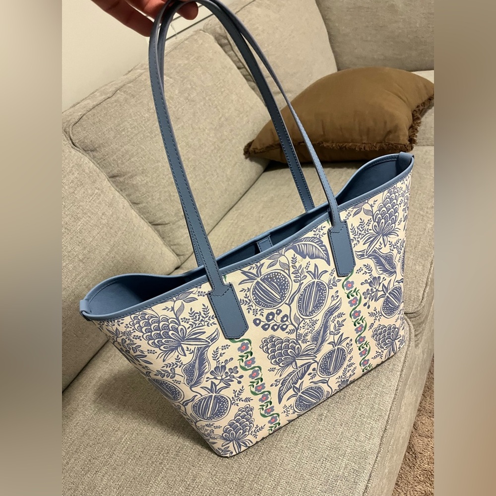 Rifle Paper Co. “Everyday Tote” in Pomegranate - Picture 9 of 15